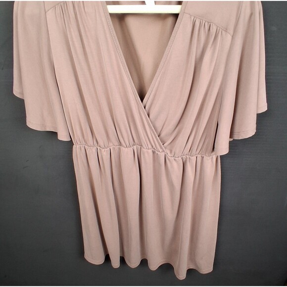 Isabel Maternity Top by Ingrid & Isabel Taupe/Neutral Flutter Sleeves Size XL - Picture 4 of 7